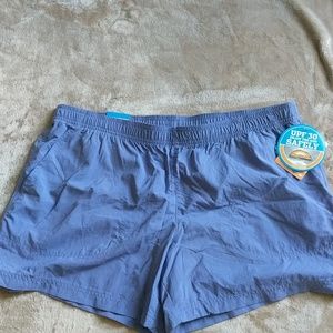 Women's Columbia shorts